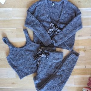 Felina Cozy Knit Set